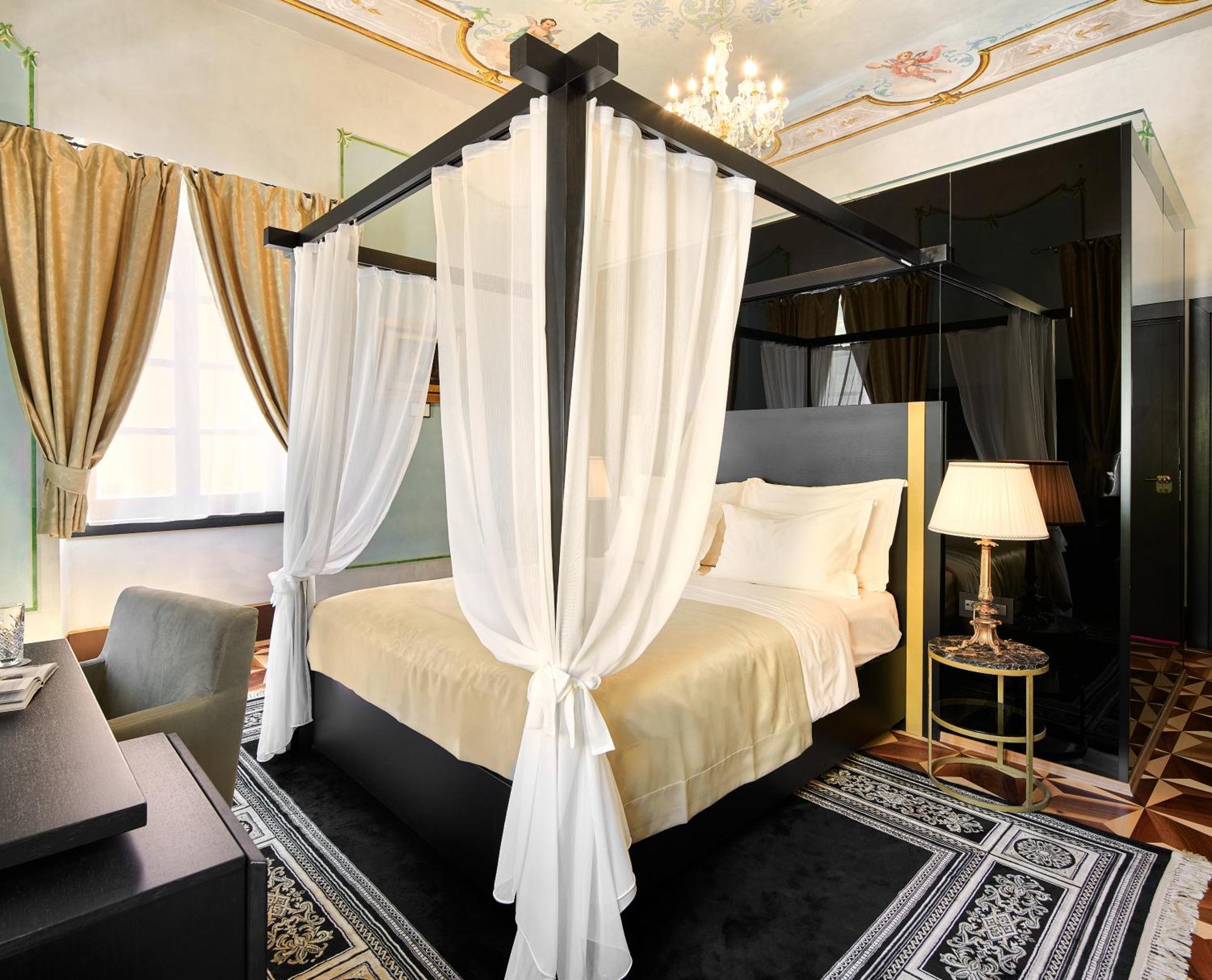 King Kresimir Heritage Hotel (Adults Only) Šibenik Exteriör bild